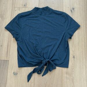Lululemon tee